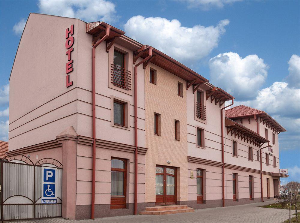 KiskunfélegyházaMalom Panzio住宿加早餐旅馆 外观 照片