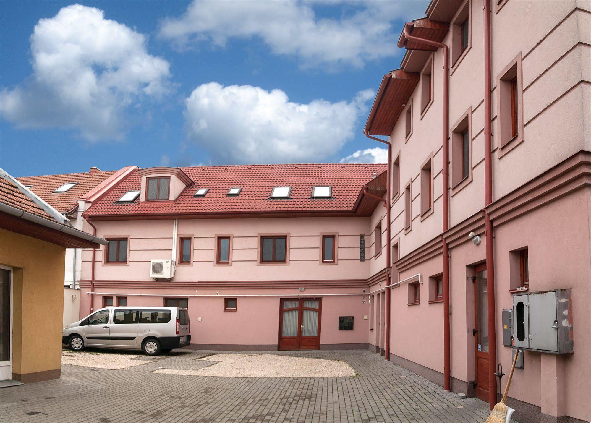 KiskunfélegyházaMalom Panzio住宿加早餐旅馆 外观 照片